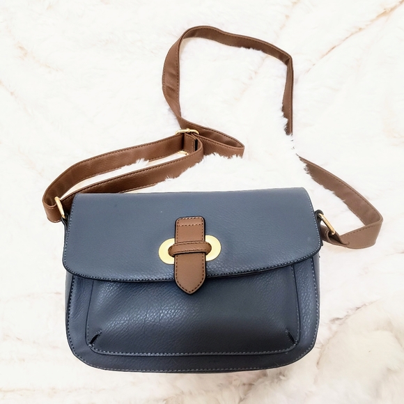 BENTLEY Mia and Luca Crossbody Bag - Picture 2 of 7